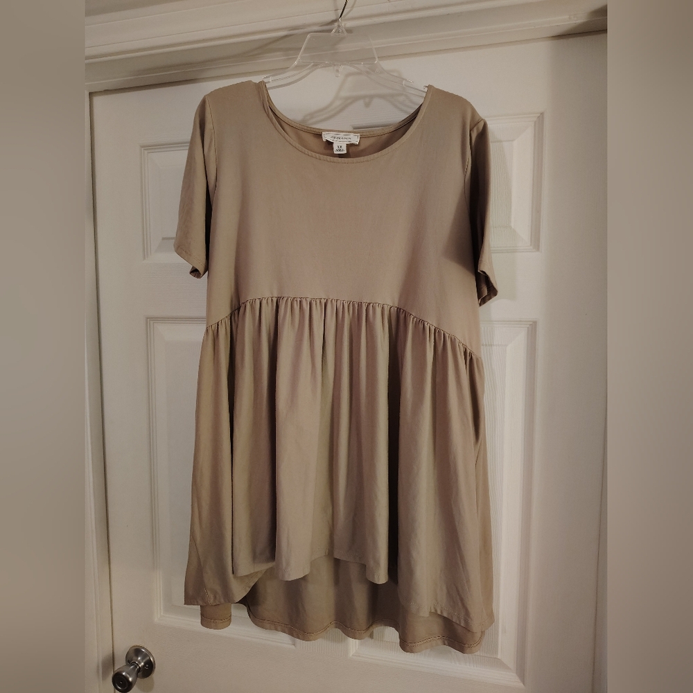 Zenana Outfitters Taupe Tunic Top